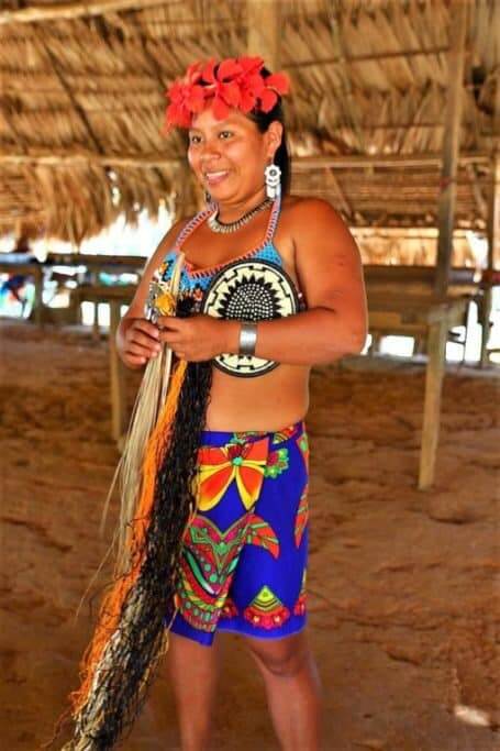 Panama-wioska-Indian-Embera