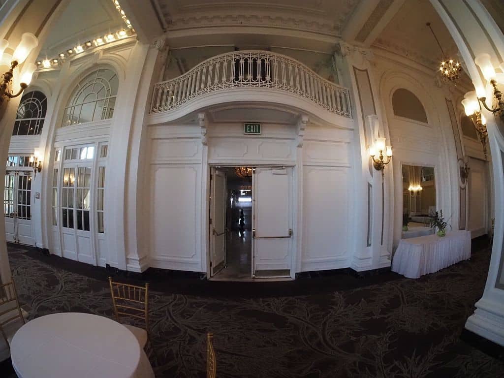 The Georgian Terrace Hotel Atlanta z balkonu Scarlett witala gosci
