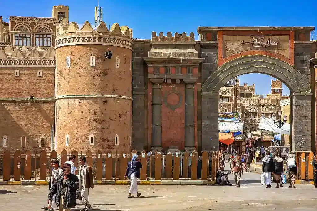 Sana stolica Jemenu 6 Sana stolica Jemenu - Sana-stolica-Jemenu-Bab-al-Yemen