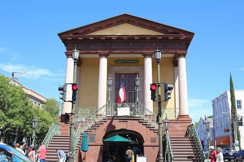 charleston meeting street
