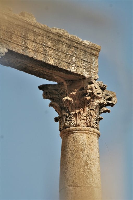 Jerash plac owalny 56 kolumn