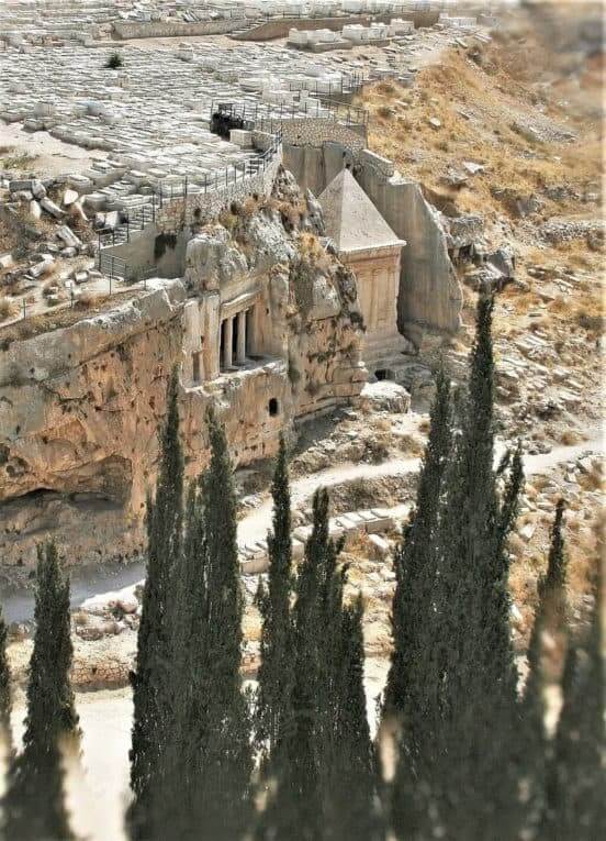 Jerozolima-Starozytne-grobowce-Absaloma-Jozefata-Zachariasza-Jakuba