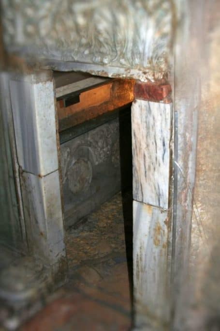 Podziemny-kosciol-Grobu-Matki-Bozej-Jerozolima