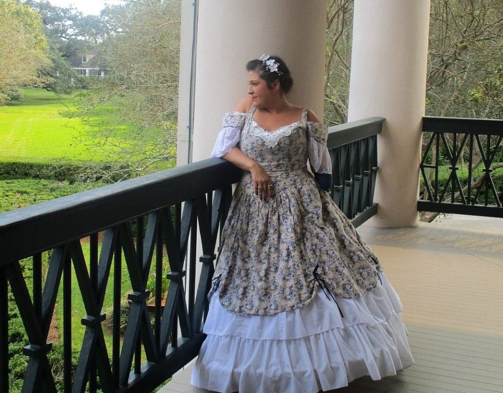 Plantacje w Luizjanie – Oak Alley i Rosedown 16 Oak Alee Plantation Antebellum Dress