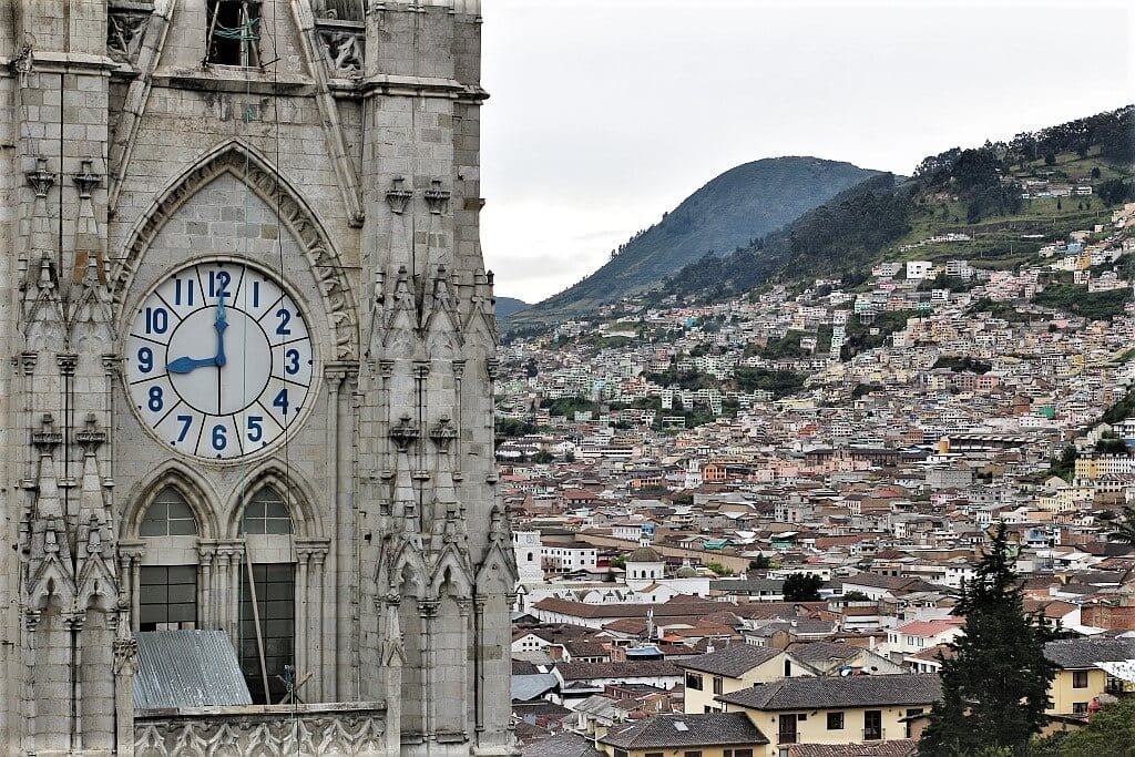 Quito BASILICA DEL VOTO NATIONAL