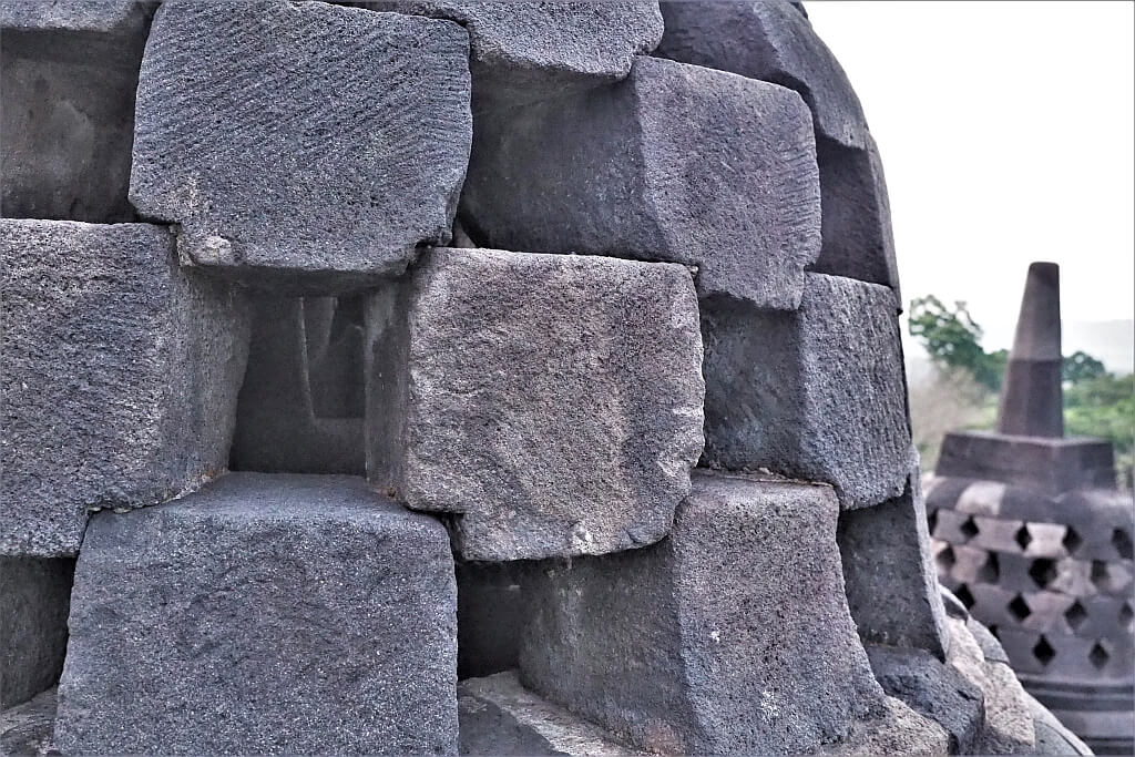 Świątynia Borobudur 16 PB270732