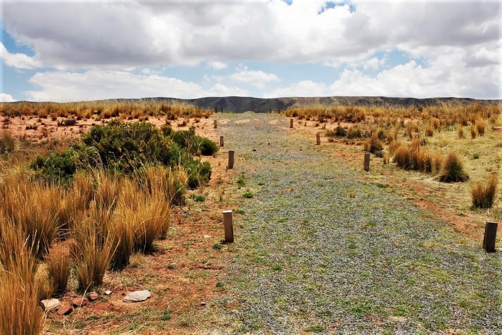 Tiwanaku w Boliwii. Aramu Muru i Puma Punku 36 amaru muru
