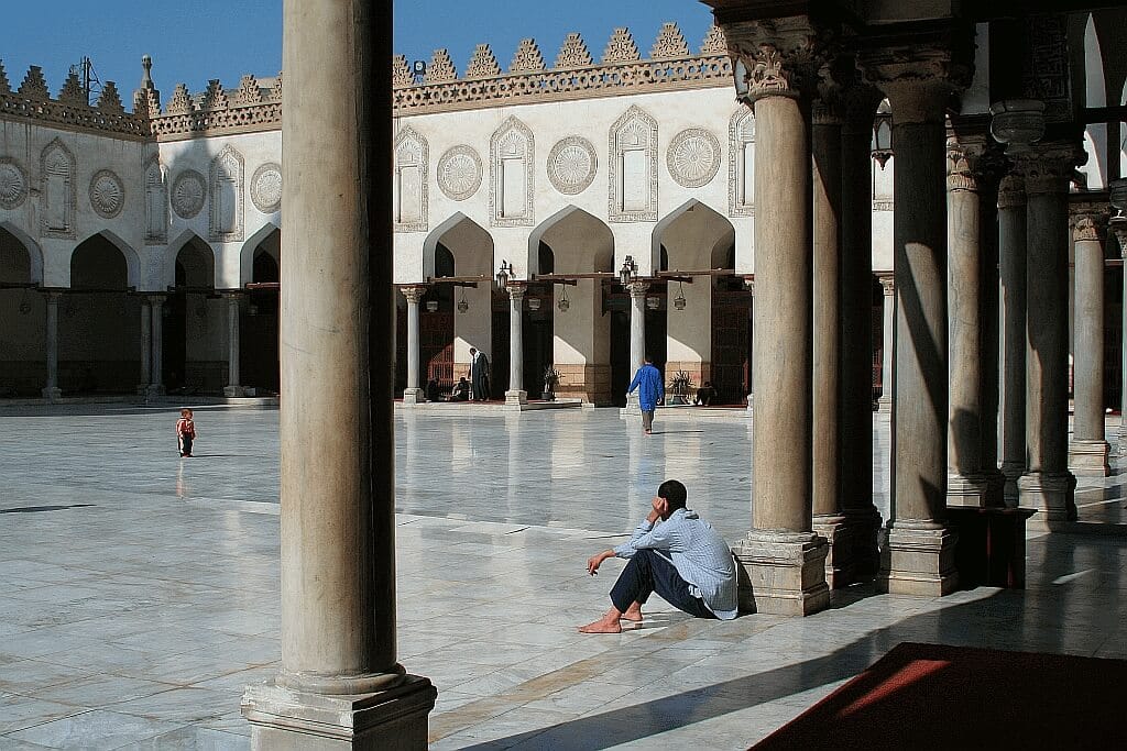Co zobaczyć w Kairze - wirujący derwisze, meczety i Kair koptyjski 5 Cairo Meczet Ibn Tulum 1