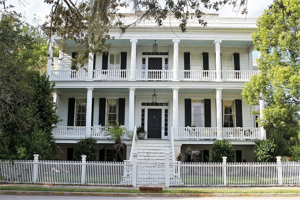 Forrest Gump z Beaufort 50 Ksiaze-przyplywow-Pat-Conroy-Beaufort-Karolina-Poludniowa