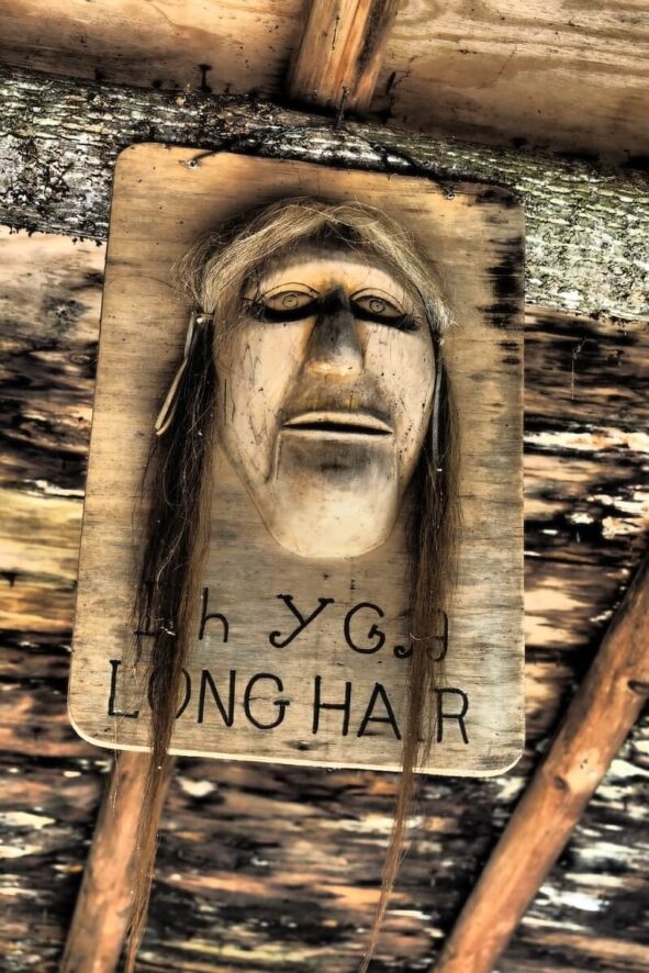 Czirokezi clan long hair
