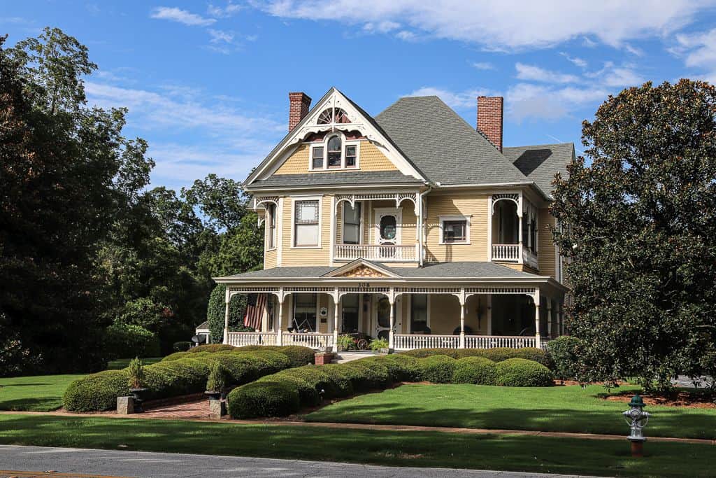 Sekrety Blue Willow i kuchnia Południa 16 Social Circle wiktorianski domek 1