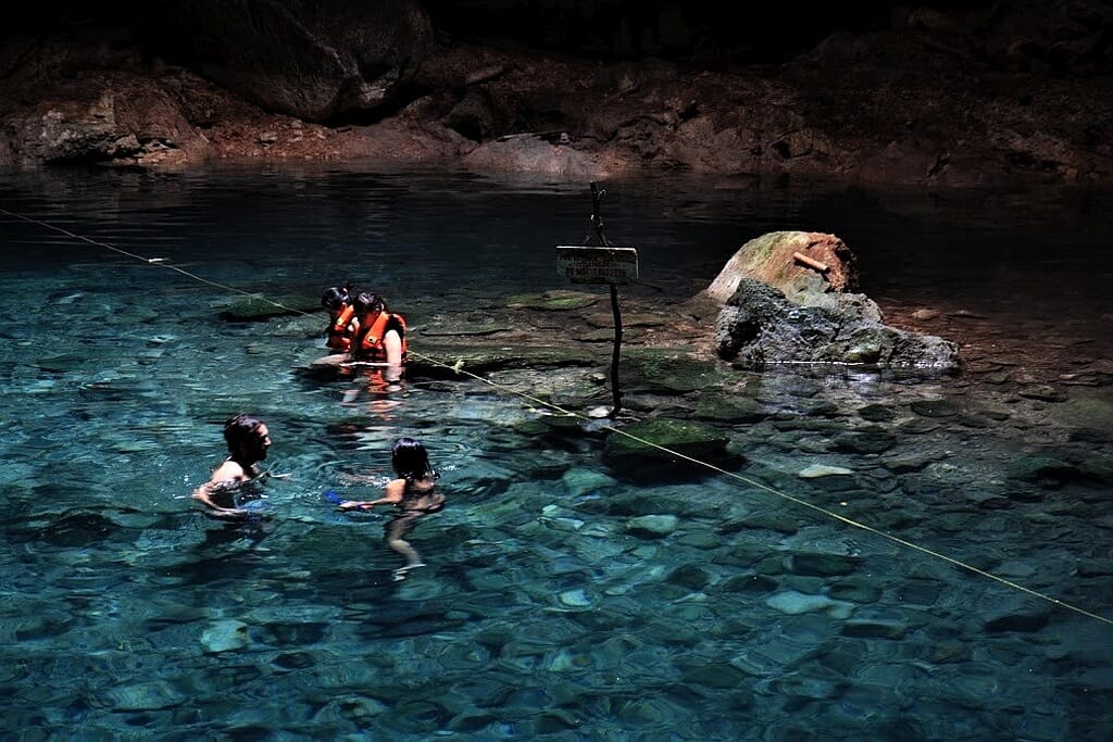 Cenote na Jukatanie Samula Meksyk