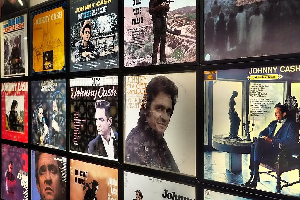 Johnny-Cash-Museum-Nashville.okladki-2