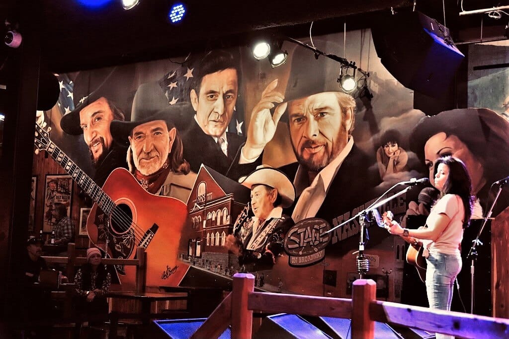 Honky Tonk Nashville TN