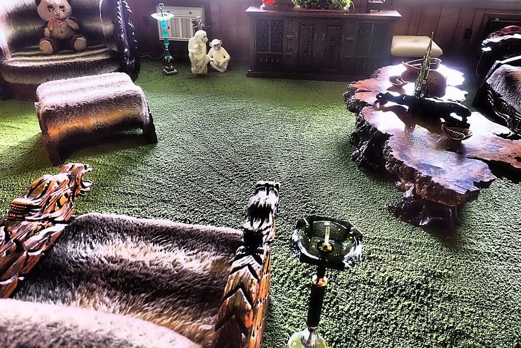 Elvis Presley Graceland jungle room