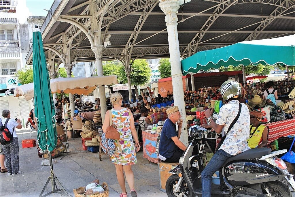 zabytkowy targ w Pointe a Pitre Gwadelupa