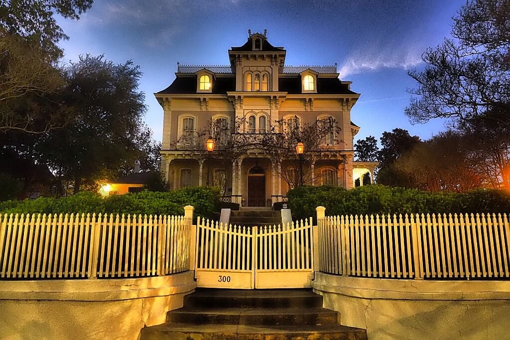 Natchez Glen Auburn House