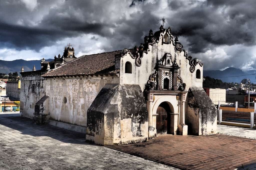 Salcaja Kaplica San Jacinto