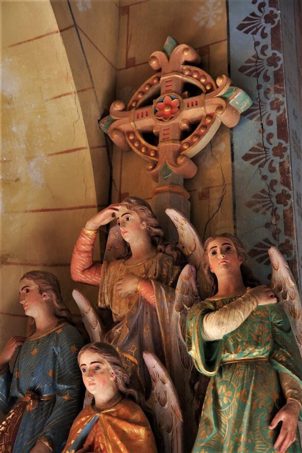 anioly-kosciol-w-Rennes-le-Chateau