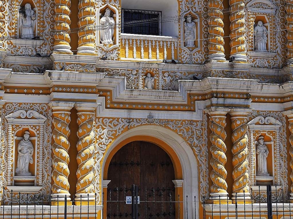 ceremonie majow Iglesia de Zunil
