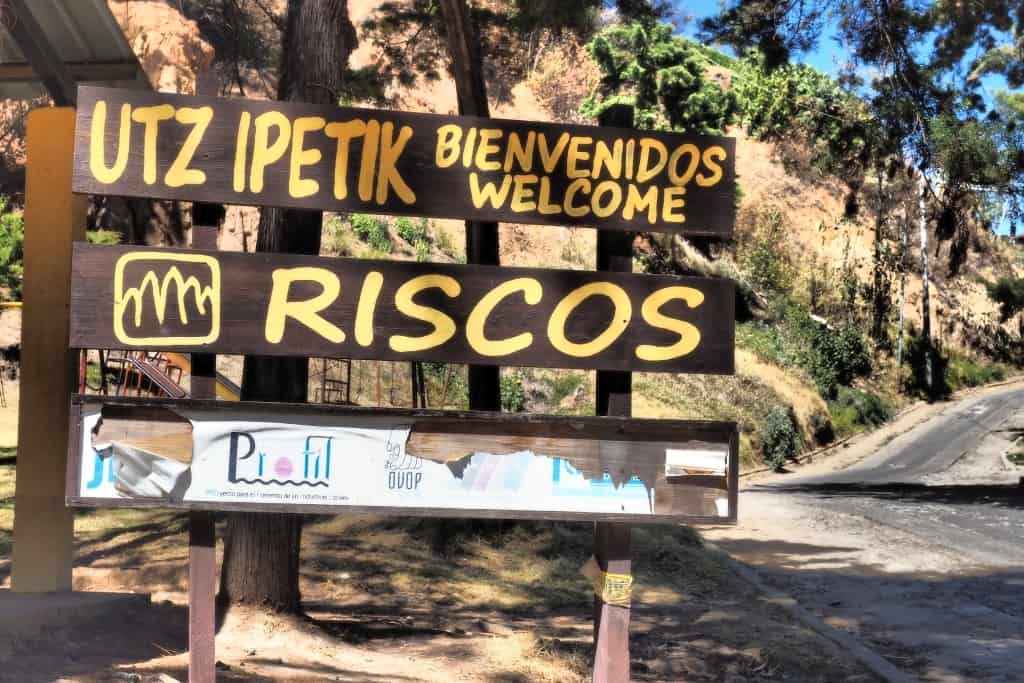 ceremonie majow riscos w Momostenango