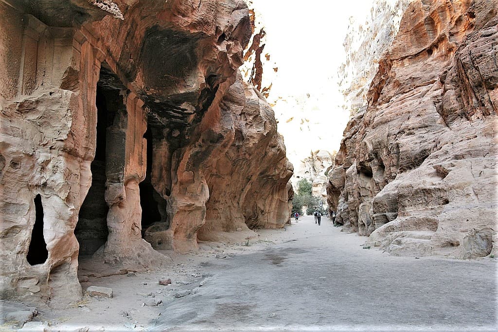 Petra w Jordanii. Starożytne miasto Nabatejczyków 55 sklane miasto petra jordania
