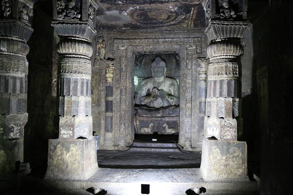 swiatynie ajanta mudra nauczyciel