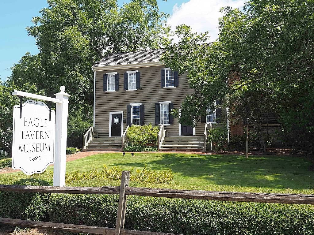 amerykanskie miasteczka Watkinsville.Eagle Tavern