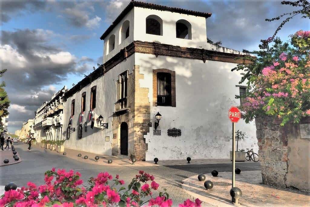 Santo Domingo na Dominikanie 42 Santo Domingo Dominikana casa de tostado