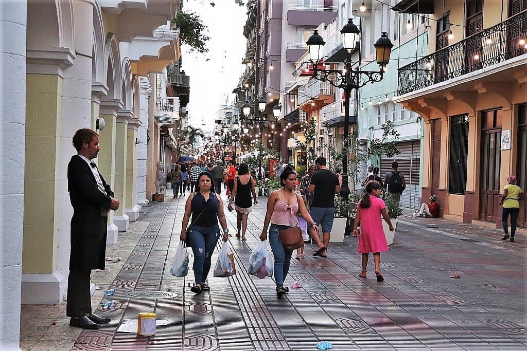 Santo Domingo na Dominikanie 14 Santo Domingo Dominikana glowny deptak