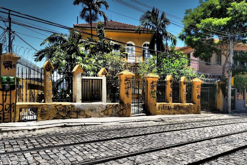 santa-teresa-w-rio-de-janeiro-kolonialne-budynki