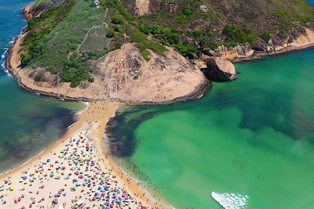 Plaże Rio de Janeiro i dziewczyna z Ipanema 48 plaze w rio de janeiro Pedra do Pontal 1