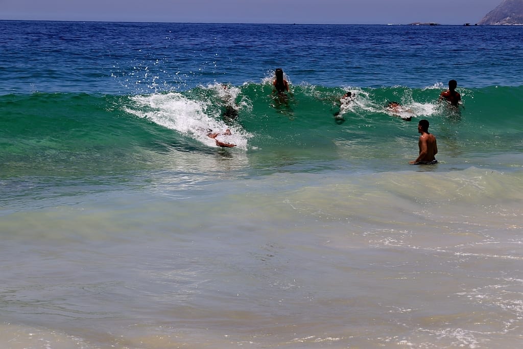 Plaże Rio de Janeiro i dziewczyna z Ipanema 34 plaze w rio de janeiro copacabana plywanie