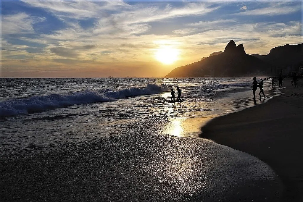 plaze w rio de janeiro ipanema zachod slonca