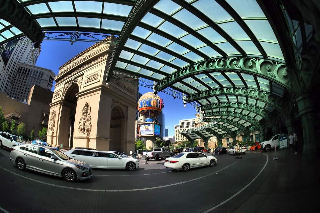 Las Vegas Paris drzwi wejsciowe