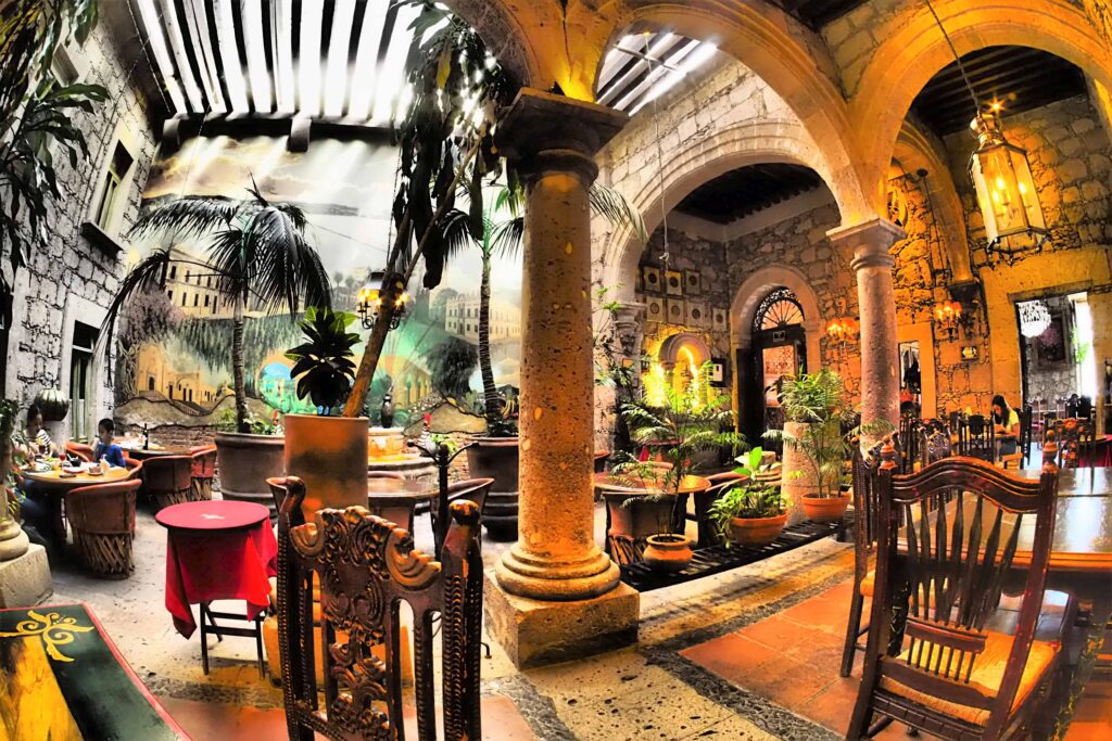 Morelia. Magiczny Meksyk 36 Morelia Meksyk restauracja