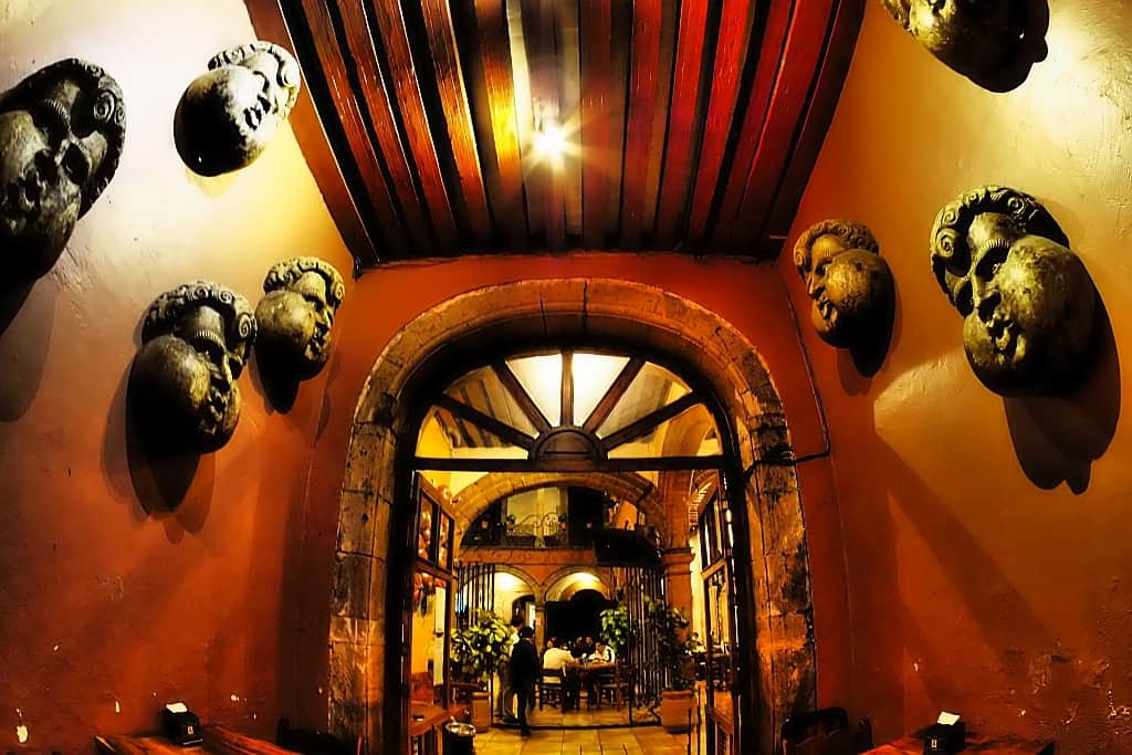 Morelia. Magiczny Meksyk 18 morelia restauracja c