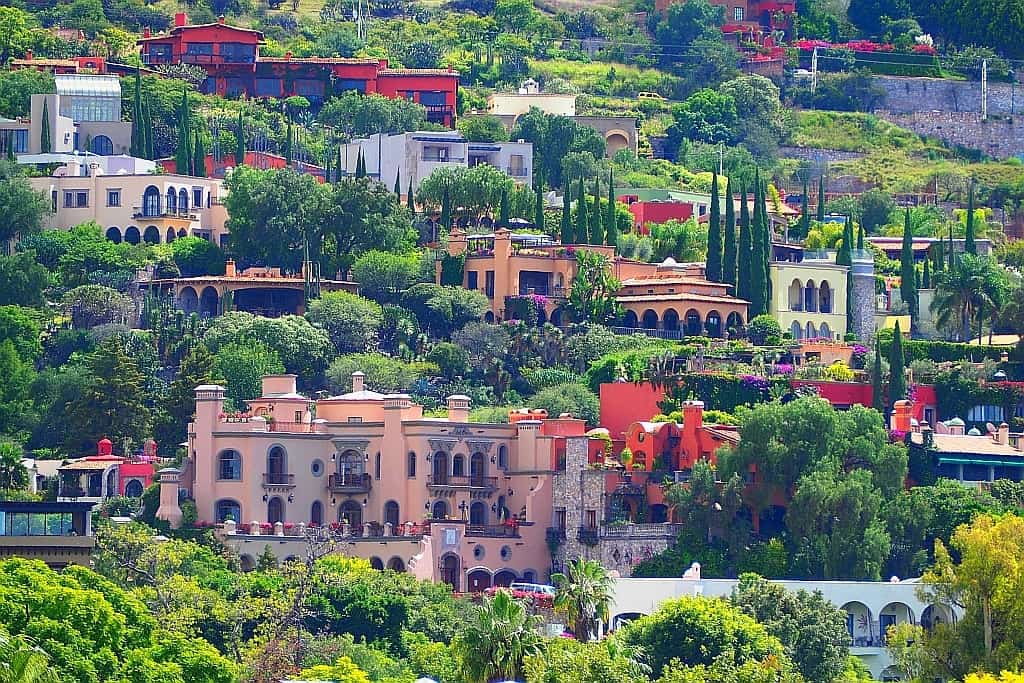 San Miguel de Allende. W sercu Meksyku 4 san miguel de allende rezydencje na wzgorzu