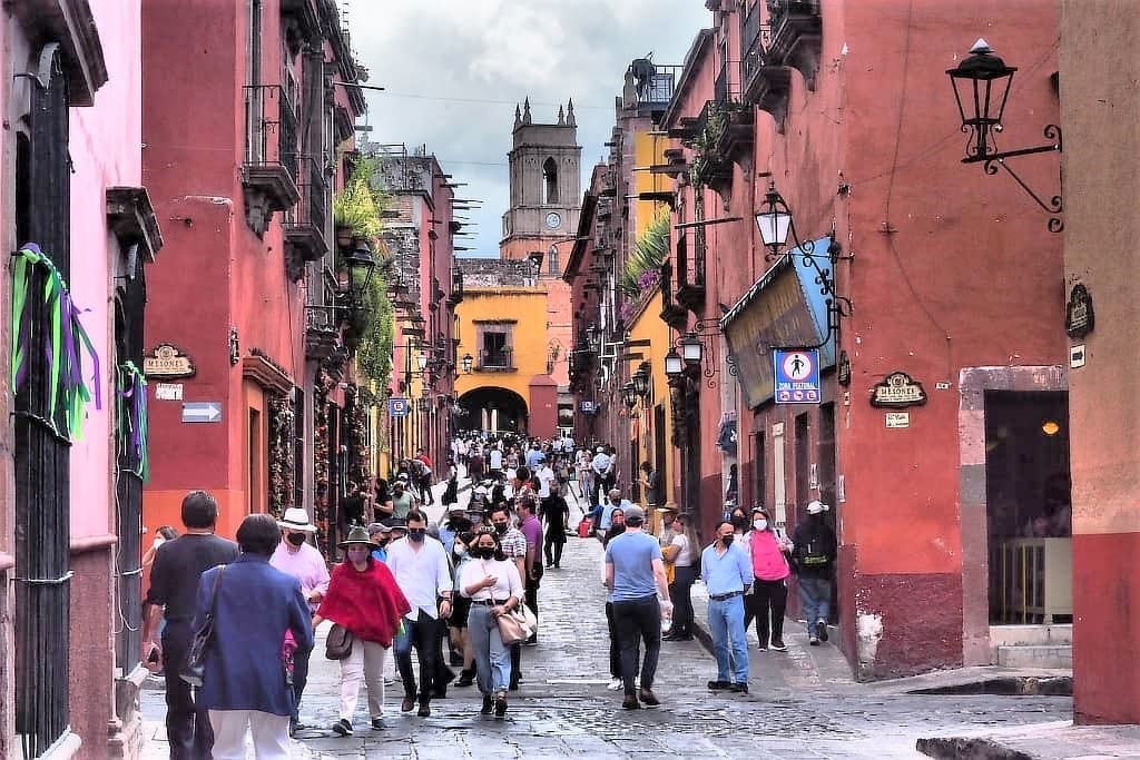 San Miguel de Allende. W sercu Meksyku 31 na ulicy san miguel de allende1