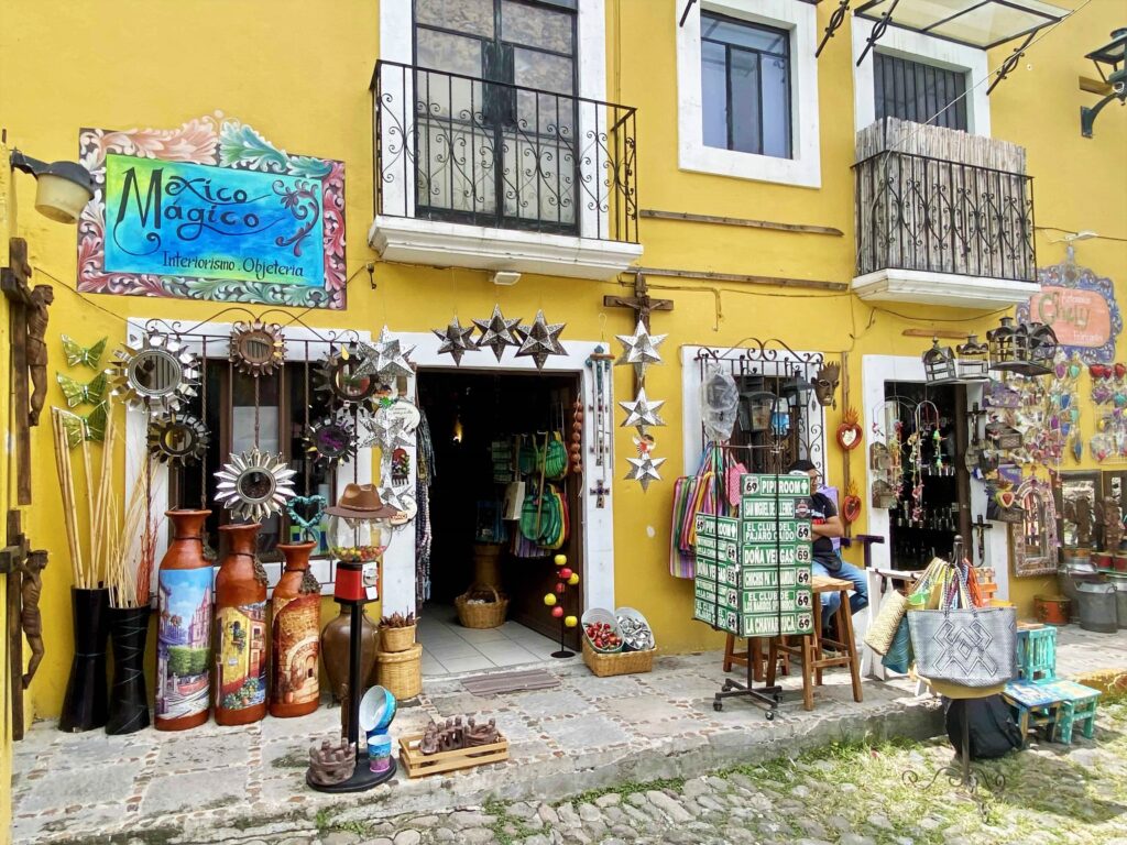 San Miguel de Allende. W sercu Meksyku 45 san miguel de allende Mercado de Artisanias.f