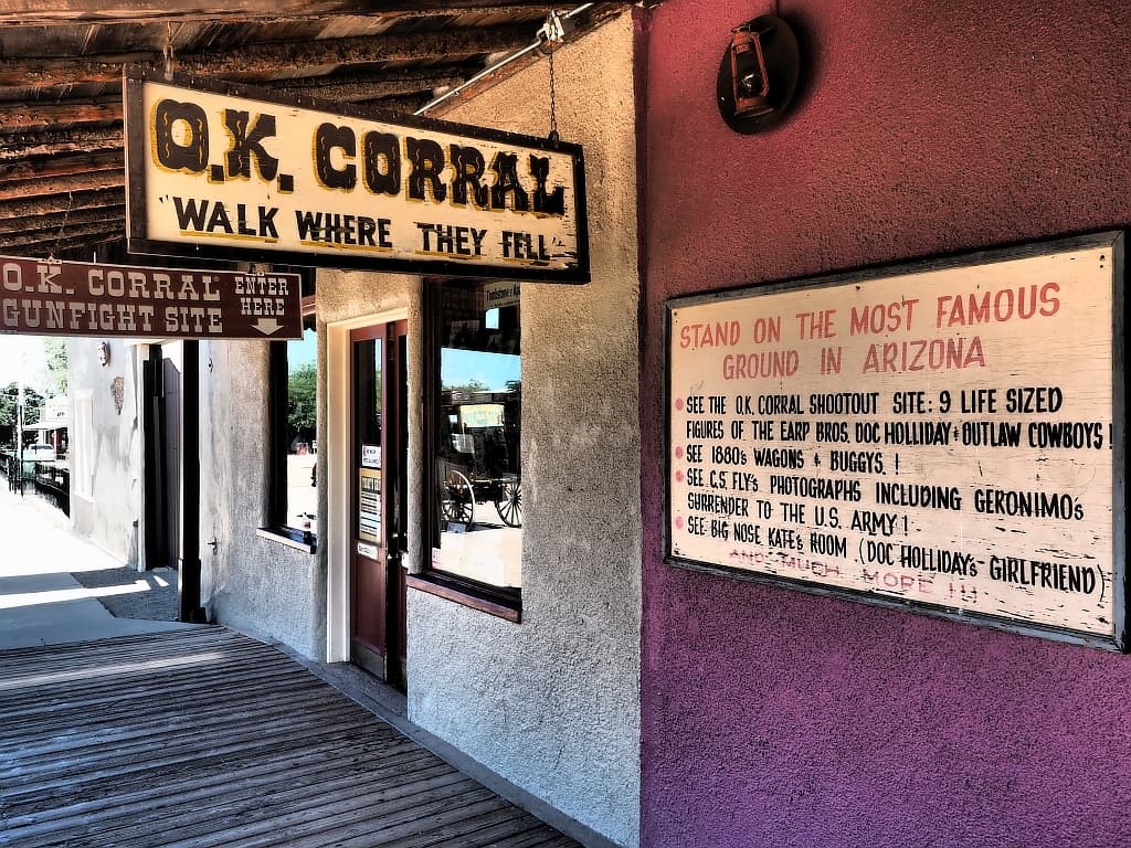 Tombstone w Arizonie – miasto Dzikiego Zachodu 14 Tombstone obok ok corral
