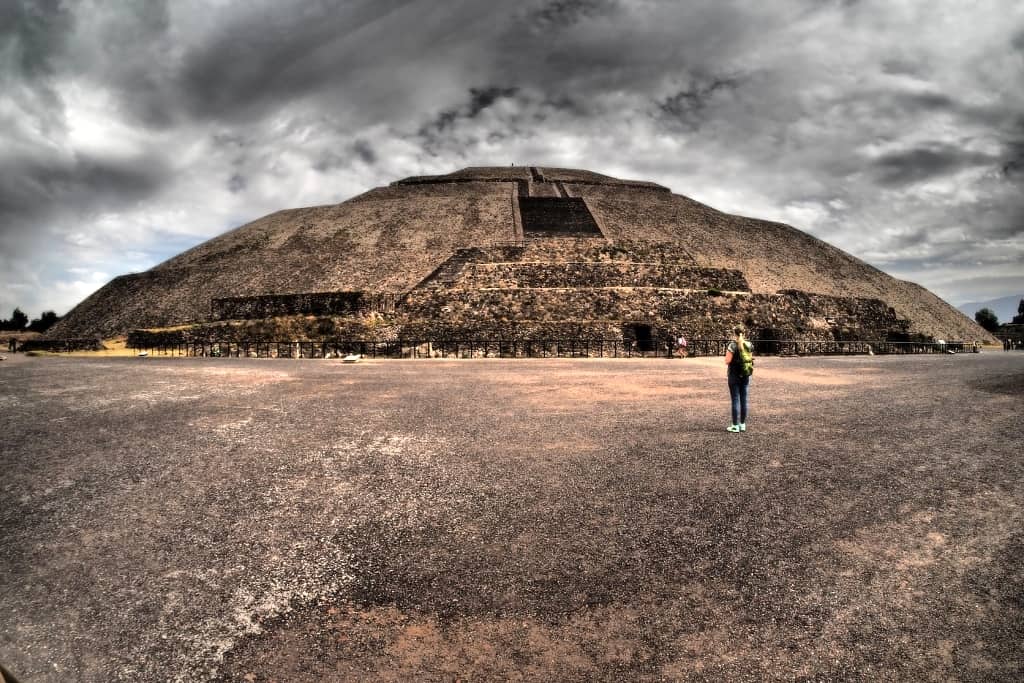 Teotihuacan Piramida Slonca a