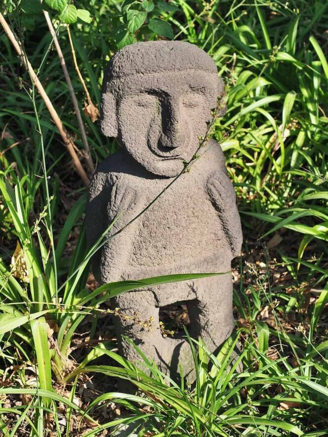 figurki w ogrodzie Frida Kahlo Casa Azul.2 1