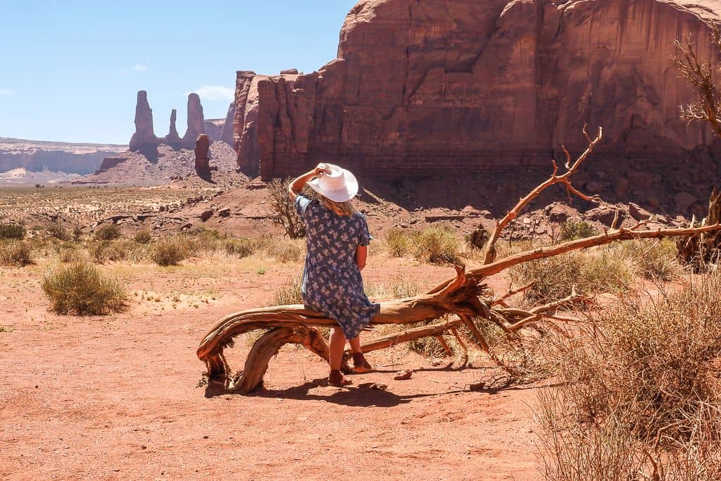 Co zobaczyć w Monument Valley – trasa i najważniejsze miejsca 16 Co zobaczyc w Monument Valley The Three Sisters