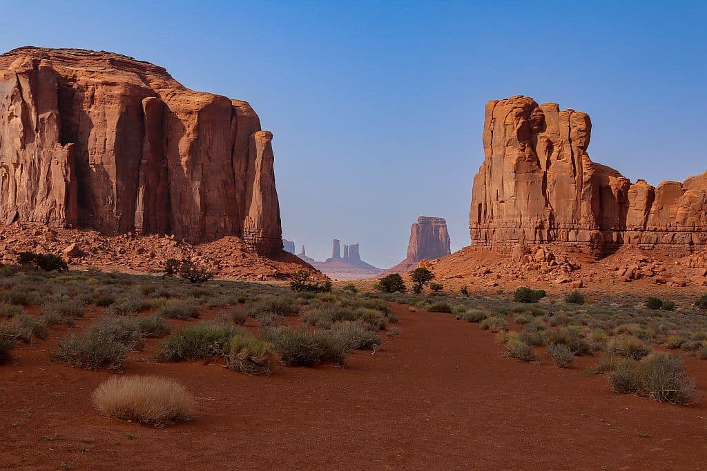 co zobaczyc w Monument Valley Drive panorama Valley Artists Point