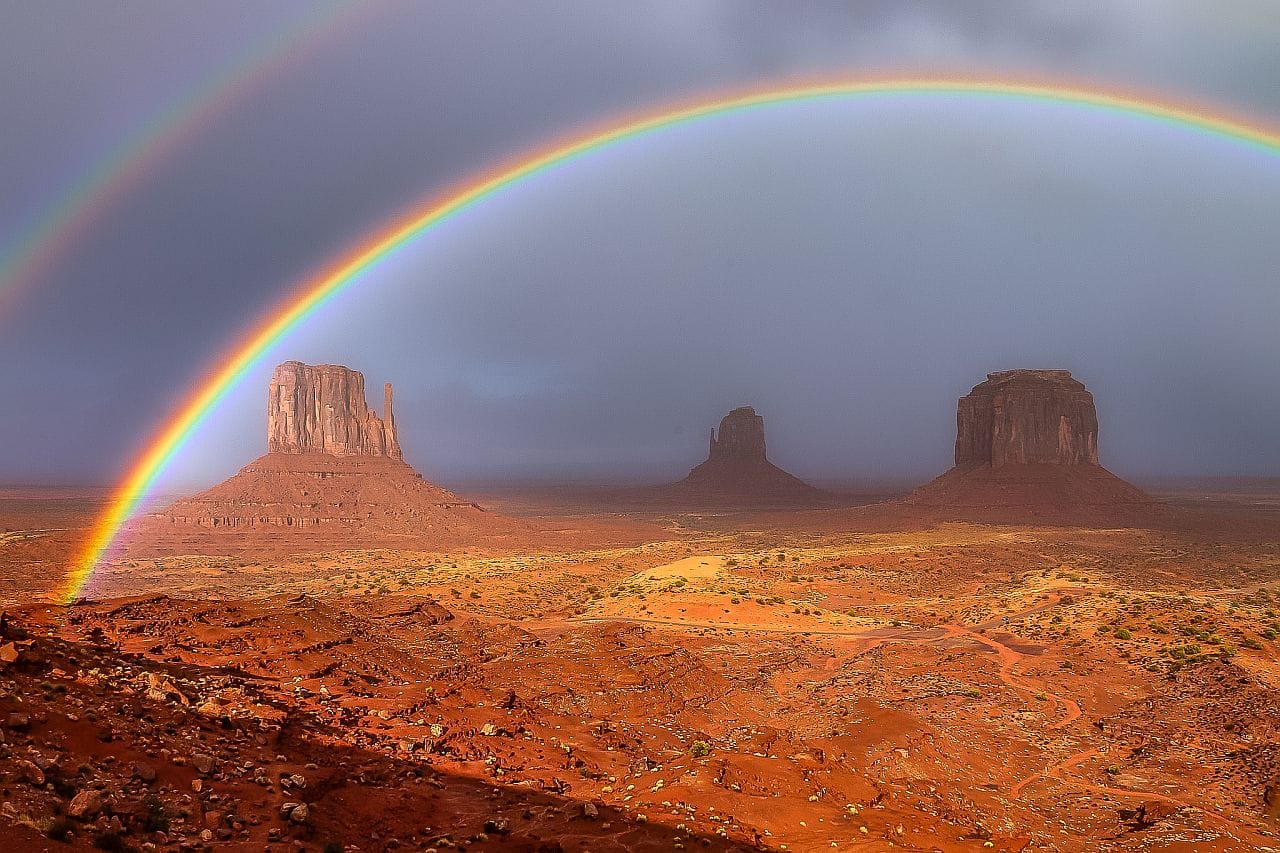 O nas 6 monument valley - tęcza nad dolina monumentw