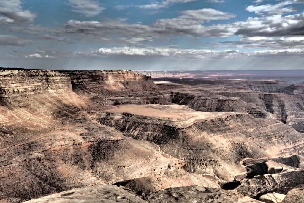 Moki Dugway Utah.c