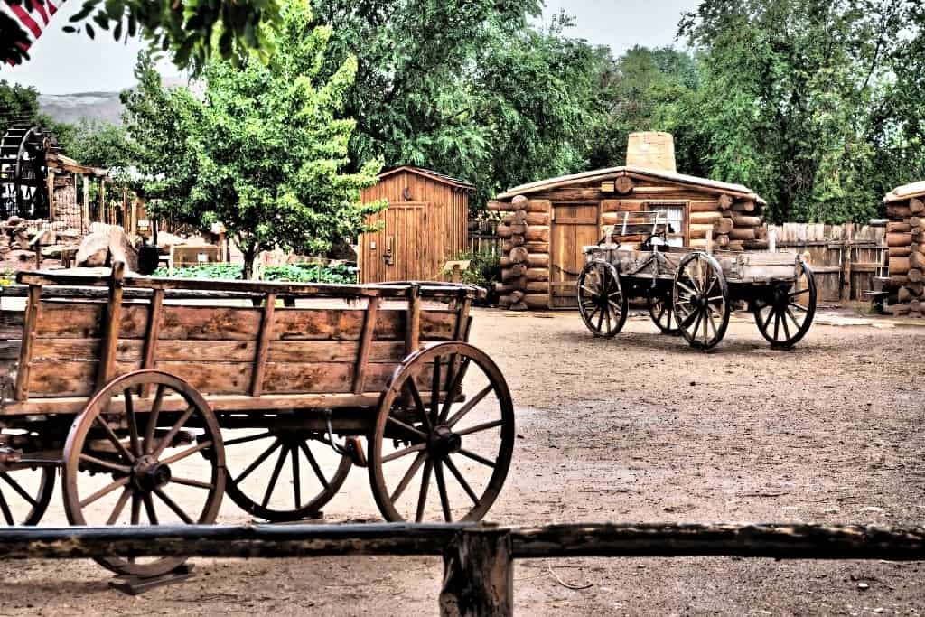 Fort Bluff w Utah – historia pionierów i petroglify 8 Mormoni Fort Bluff Utah 3