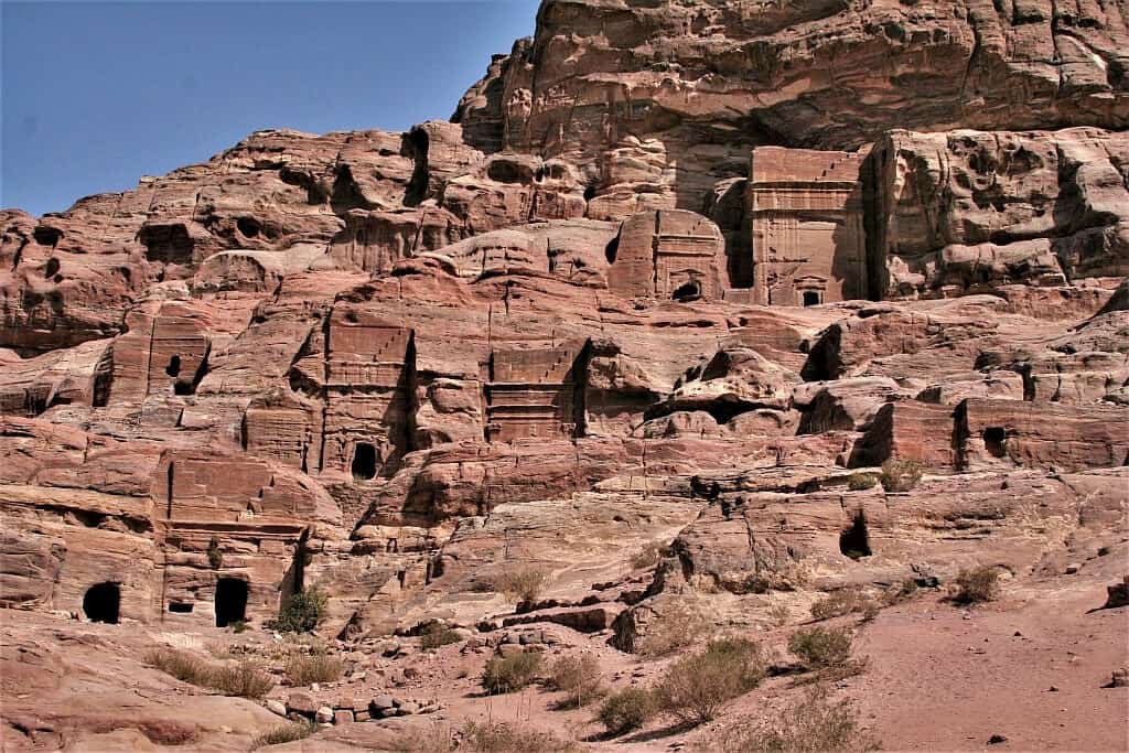 Petra w Jordanii. Starożytne miasto Nabatejczyków 44 Petra Jordanai Grobowce Krolewskie