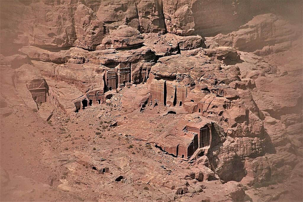 Petra w Jordanii. Starożytne miasto Nabatejczyków 45 Petra Jordania grobowce